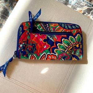 Vera Bradley wallet wristlet